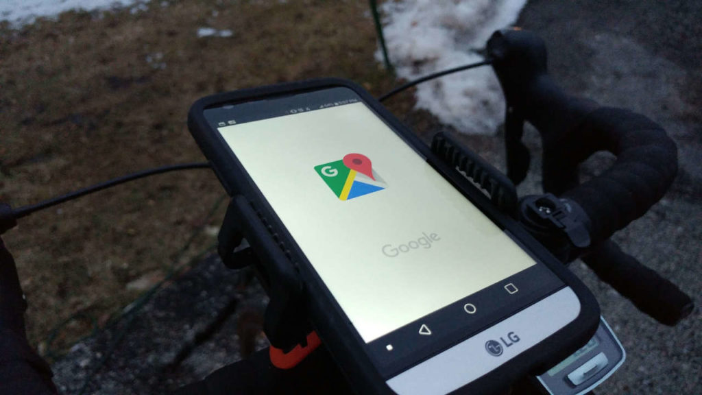 google maps on phone in mount